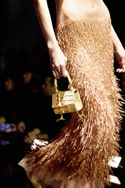Look 38